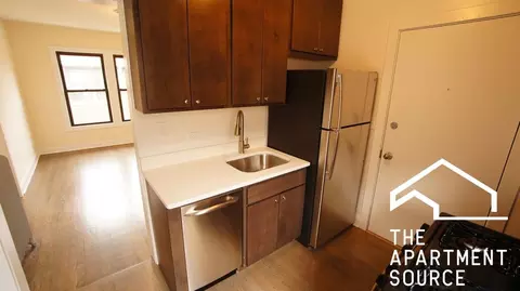 2645 N Spaulding Ave #1E, Chicago, IL 60647