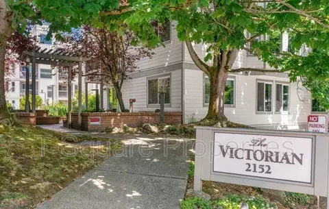 2152 N 112th St #409, Seattle, WA 98133