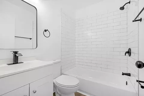 2213 E Madison St, Baltimore, MD 21205 photo 3