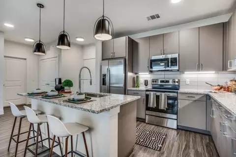 9010 N Lake Creek Pkwy, Austin, TX 78717