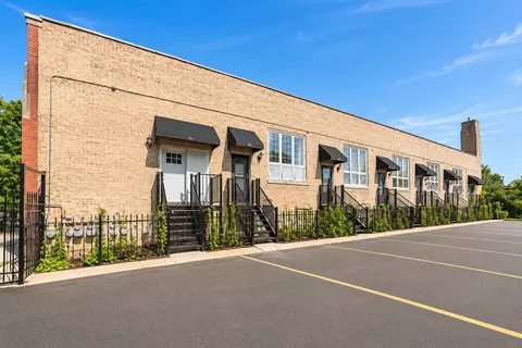 2415 W 24th St #3, Chicago, IL 60608