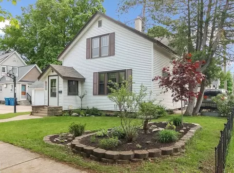 211 S Oak St #NA, Traverse City, MI 49684
