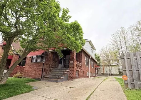 895 Rondel Rd #UP, Cleveland, OH 44110