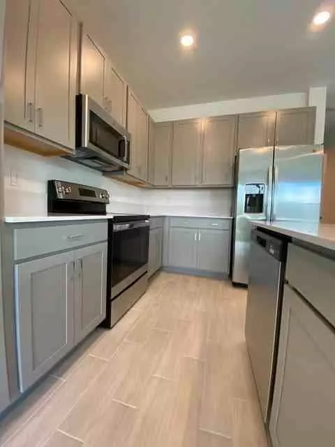 4946 Navali Dr, Wellington, FL 33467