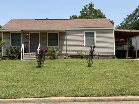 217 W Marshall Dr, Midwest City, OK 73110