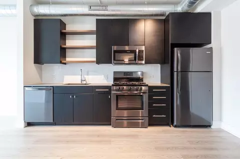 941 W Belmont Ave #403, Chicago, IL 60657
