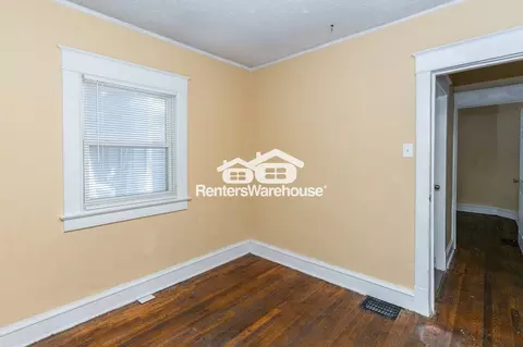4038 Bellefontaine Ave, Kansas City, MO 64130