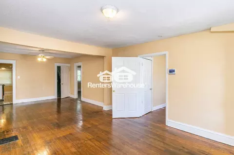 4038 Bellefontaine Ave, Kansas City, MO 64130