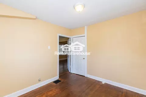 4038 Bellefontaine Ave, Kansas City, MO 64130