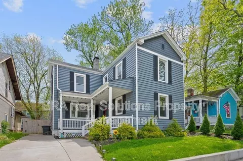 4616 Ward St, Cincinnati, OH 45227