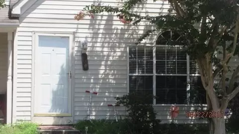 200 Derby Run, Yorktown, VA 23693