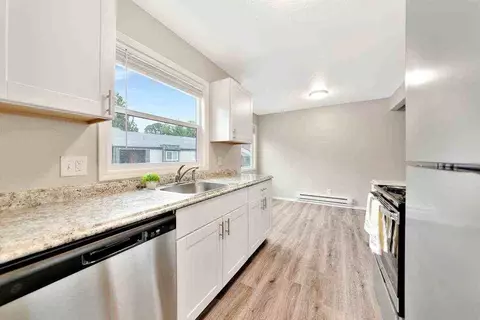 18540 SW Boones Ferry Rd, Tualatin, OR 97062