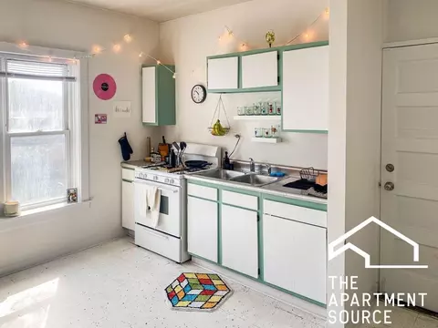 1825 W Foster Ave #3, Chicago, IL 60640