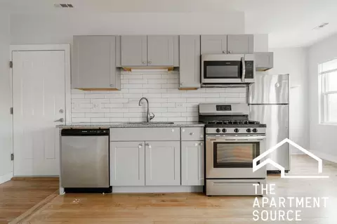 5610 N Western Ave #203, Chicago, IL 60659