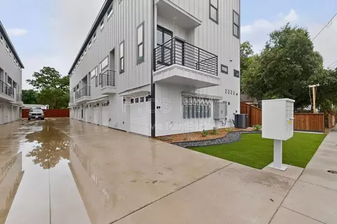 2226 Shea Rd #102, Dallas, TX 75235