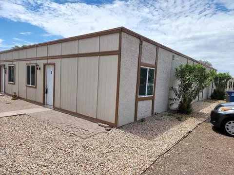 499 E Navajo Ave #4, Apache Junction, AZ 85119