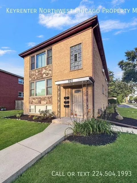 101 N Avon Rd #G, Elmhurst, IL 60126