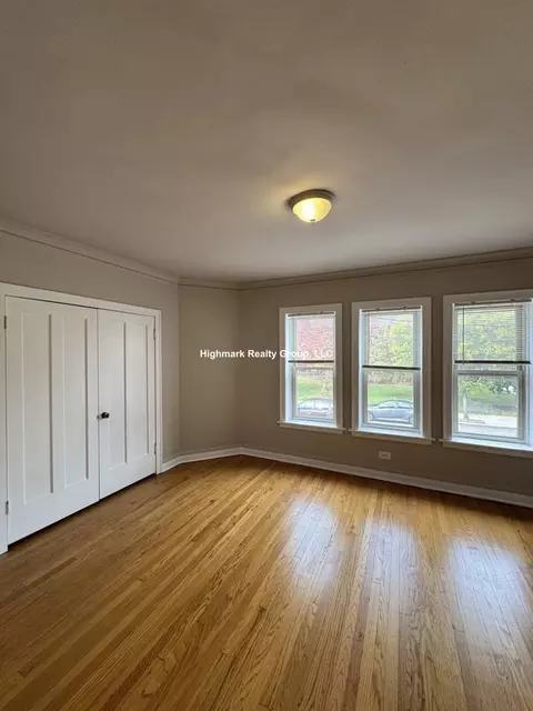 4267 W Addison St #3, Chicago, IL 60641