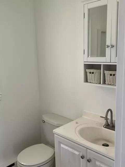 82 Route 156, Trenton, NJ 08620