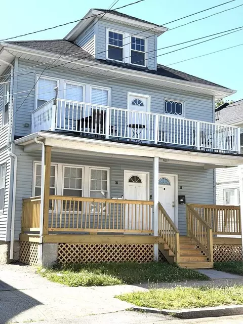 28 Radcliffe Ave #1, Providence, RI 02908