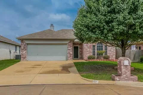 6416 Freshwater Ln, Fort Worth, TX 76179