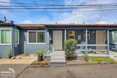 3245 Bramson Pl #3247, San Diego, CA 92104