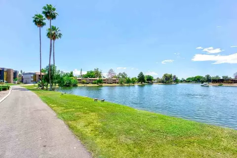 11050 N Biltmore Dr, Phoenix, AZ 85029