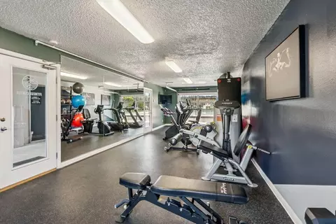 12601 SE River Rd, Oak Grove, OR 97222