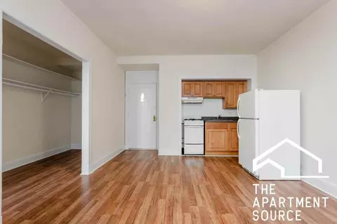 2779 N Milwaukee Ave #212, Chicago, IL 60647