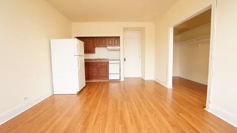 2779 N Milwaukee Ave #136, Chicago, IL 60647