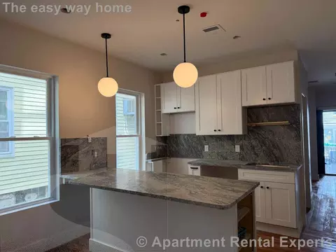 82 Marion St #1, Somerville, MA 02143