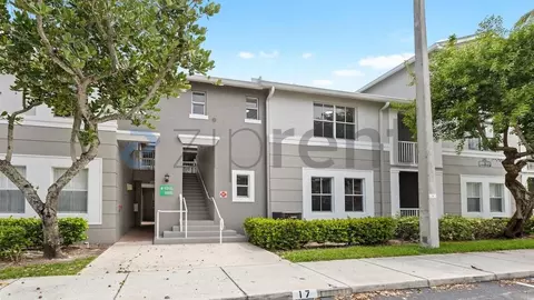 1015 Shoma Dr, Royal Palm Beach, FL 33414