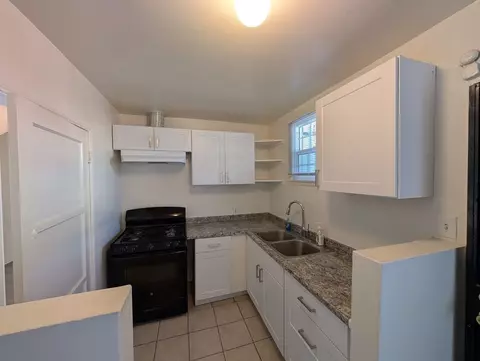2783 W 27th St, Los Angeles, CA 90018