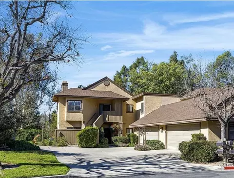 35 Rainbow Rdg, Irvine, CA 92603
