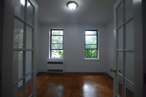 230 E 18th St #4, Brooklyn, NY 11226