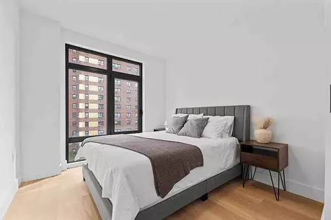 63 Pitt St #10B, New York, NY 10002