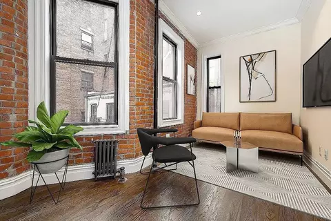 223 Mott St #4, New York, NY 10012
