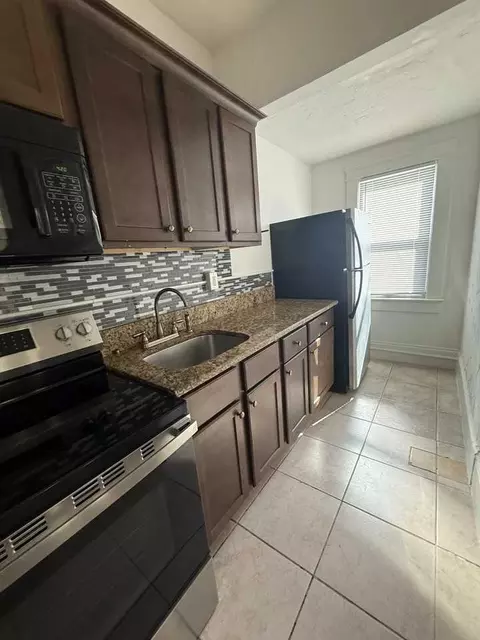 23 S Hollywood Ave #6, Daytona Beach, FL 32118