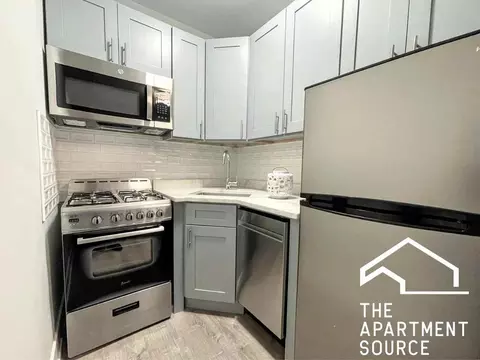 505 W Belmont Ave #2K, Chicago, IL 60657