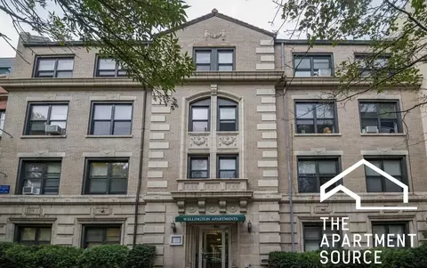 540 W Wellington Ave #304, Chicago, IL 60657