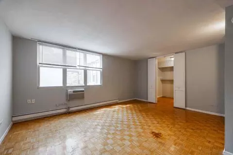 1446 N Dearborn St #C4, Chicago, IL 60610