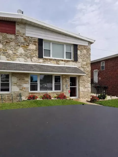 1819 Beyer Ave #B, Philadelphia, PA 19115