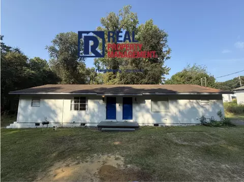 2926 Skyline Rd, Macon, GA 31211