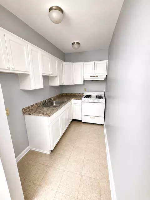 355 Myrtle Ave #2C, Irvington, NJ 07111