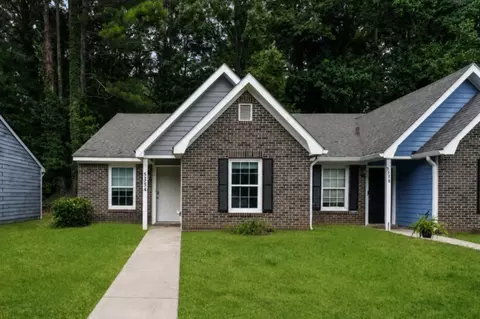 5354 Cherry Wood Dr, Stone Mountain, GA 30083