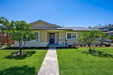 2620 W Aurora St #1, Santa Ana, CA 92704