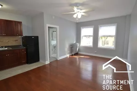 6930 N Greenview Ave #602, Chicago, IL 60626
