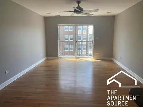 6954 N Greenview Ave #308, Chicago, IL 60626