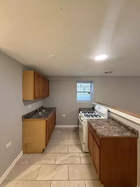 1315 S Komensky Ave #G, Chicago, IL 60623