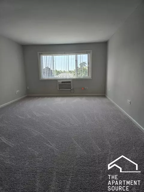 7300 W North Ave #2G, Elmwood Park, IL 60707